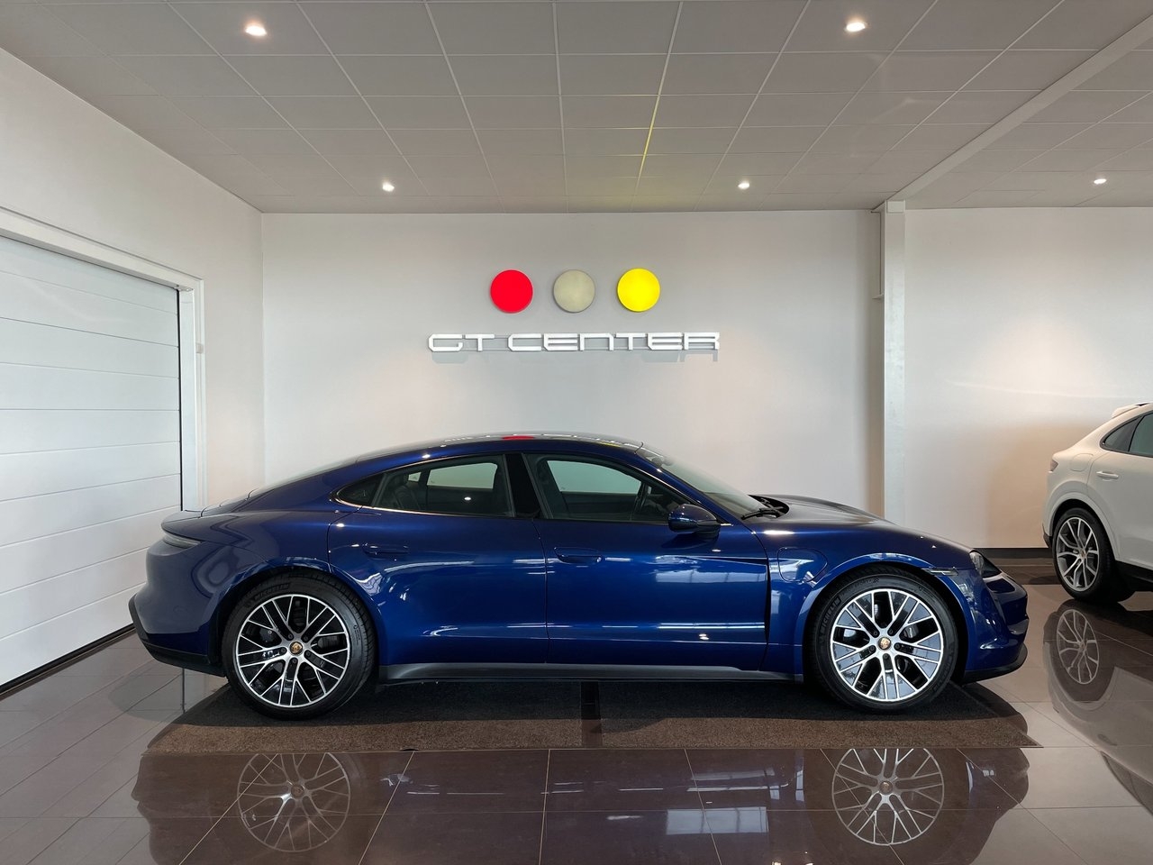 Porsche Taycan 2022, kuva 2/19