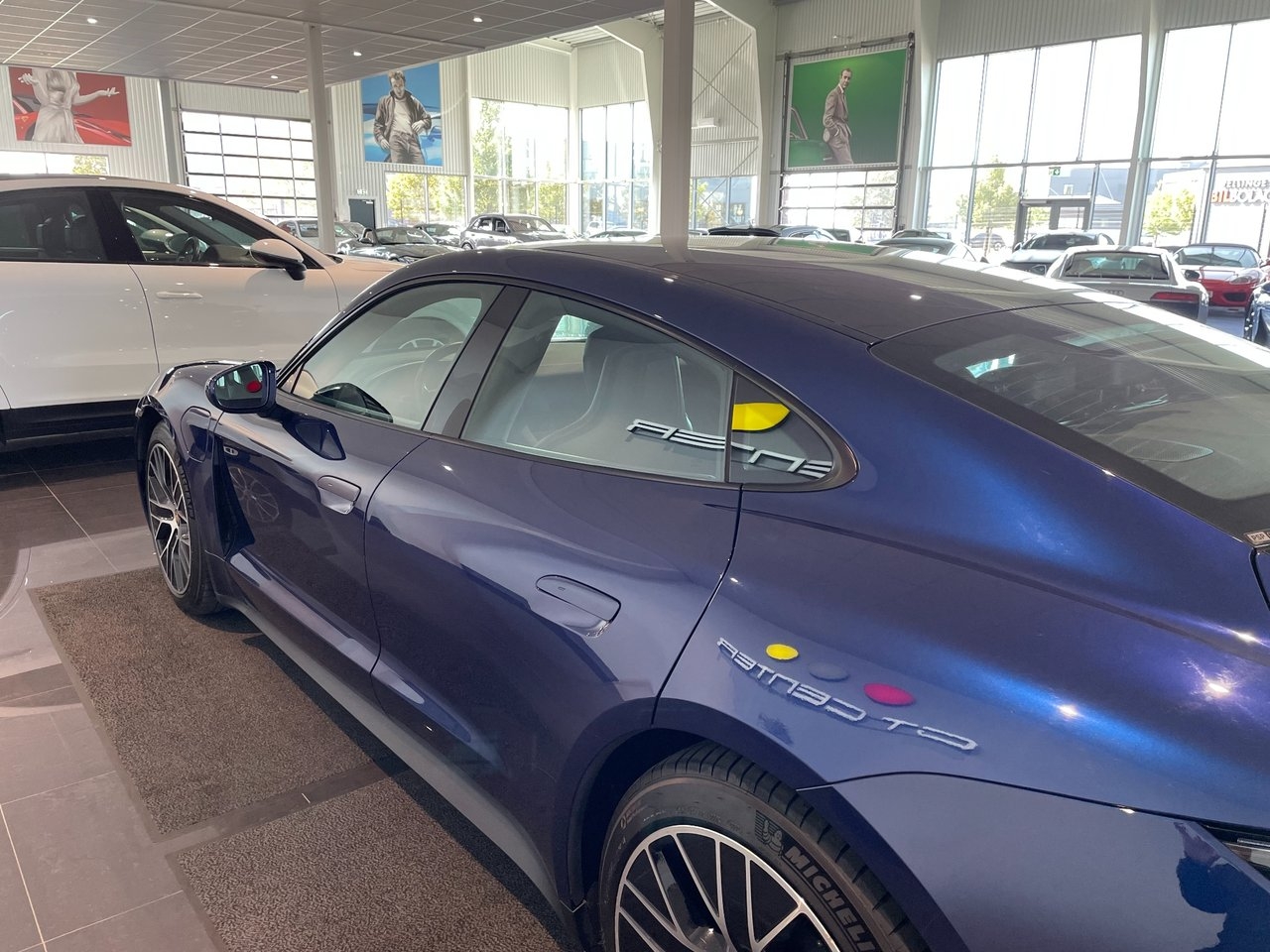Porsche Taycan 2022, kuva 3/19