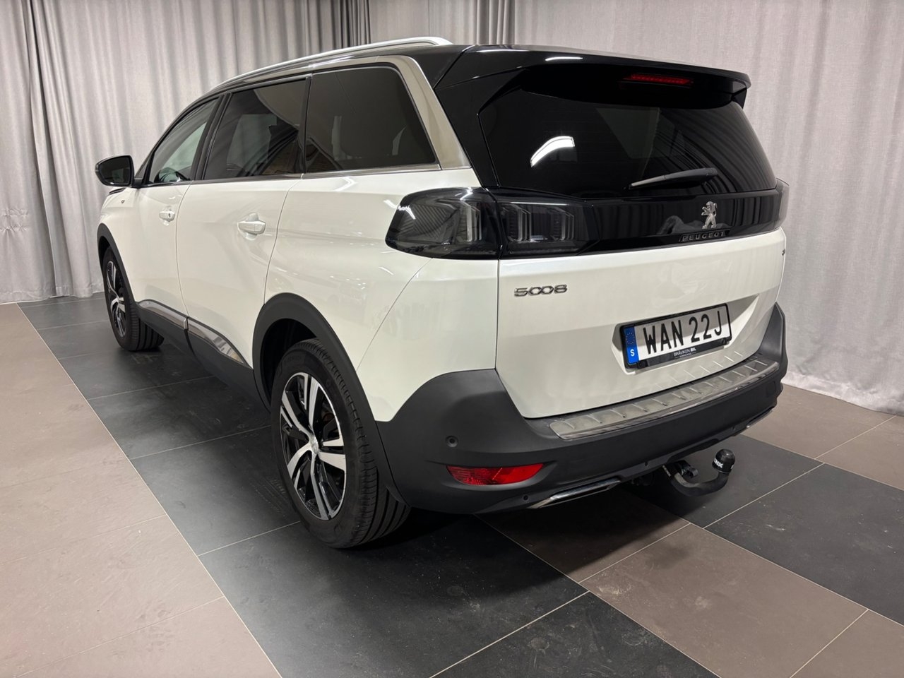 Peugeot 5008 GT PureTech 130 AUT8, Drag 2023, bild 3/10