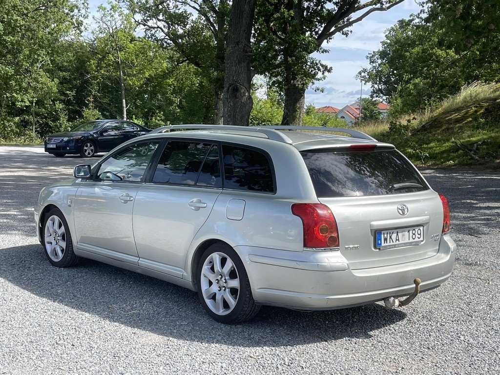 Toyota Avensis 2005, bild 4/10