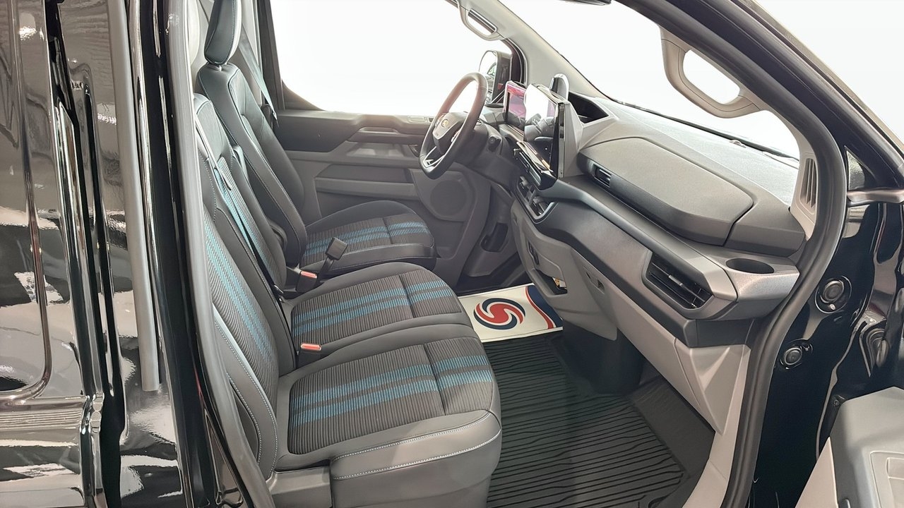Ford E-Custom SPORT SKÅP 320S 218 A AWD 2026, bild 3/11