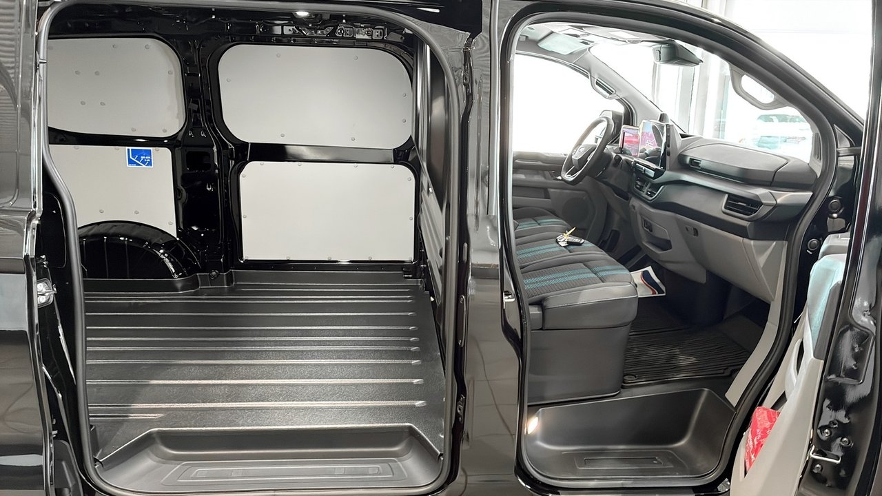 Ford E-Custom SPORT SKÅP 320S 218 A AWD 2026, bild 5/11