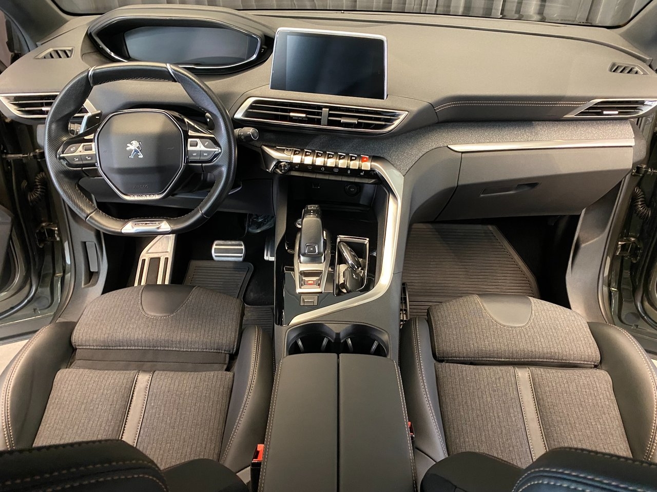 Peugeot 3008 1.6 THP 165 AUT GT-Line 2017, bild 6/10