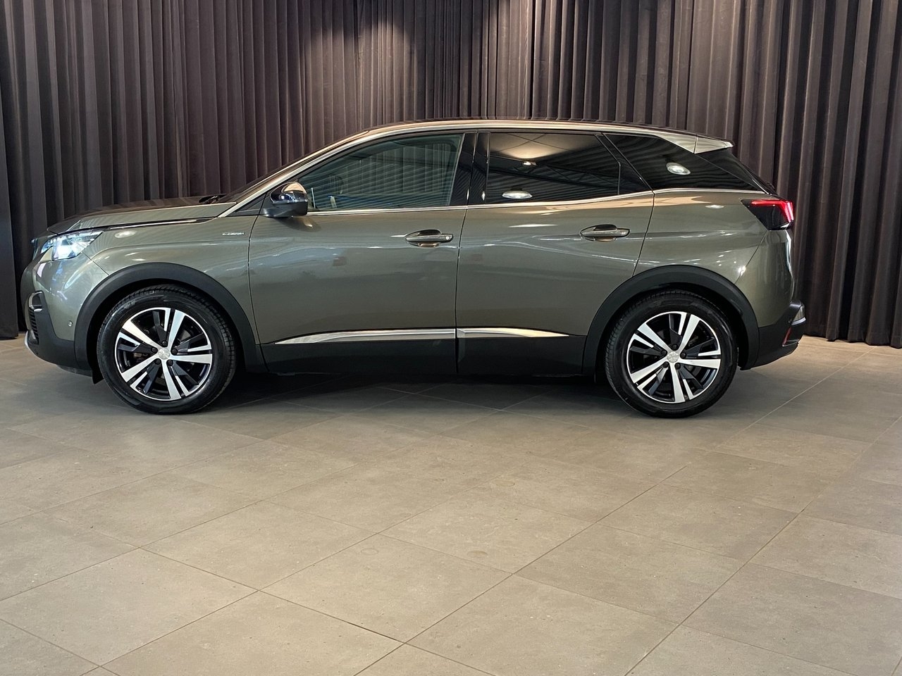 Peugeot 3008 1.6 THP 165 AUT GT-Line 2017, bild 3/10