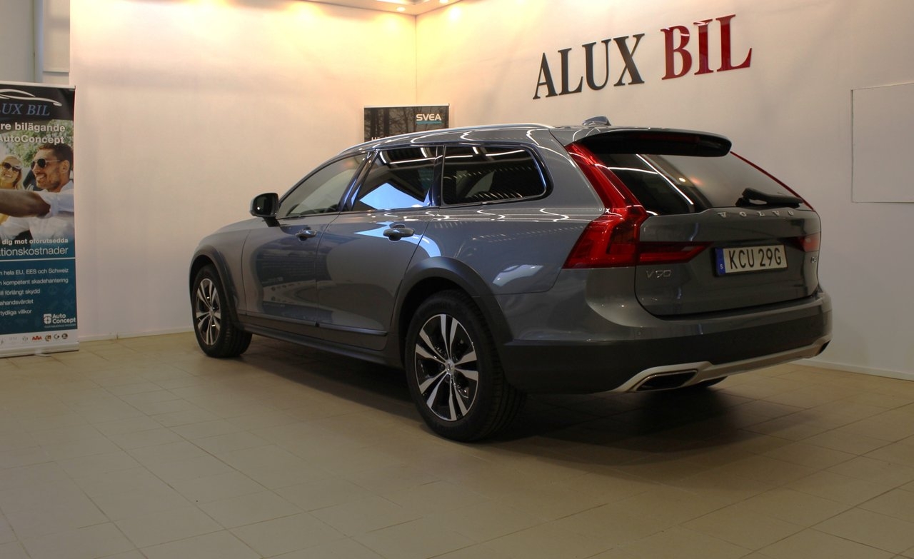 Volvo V90 Cross Country D4 AWD Pro 2019, bild 5/19
