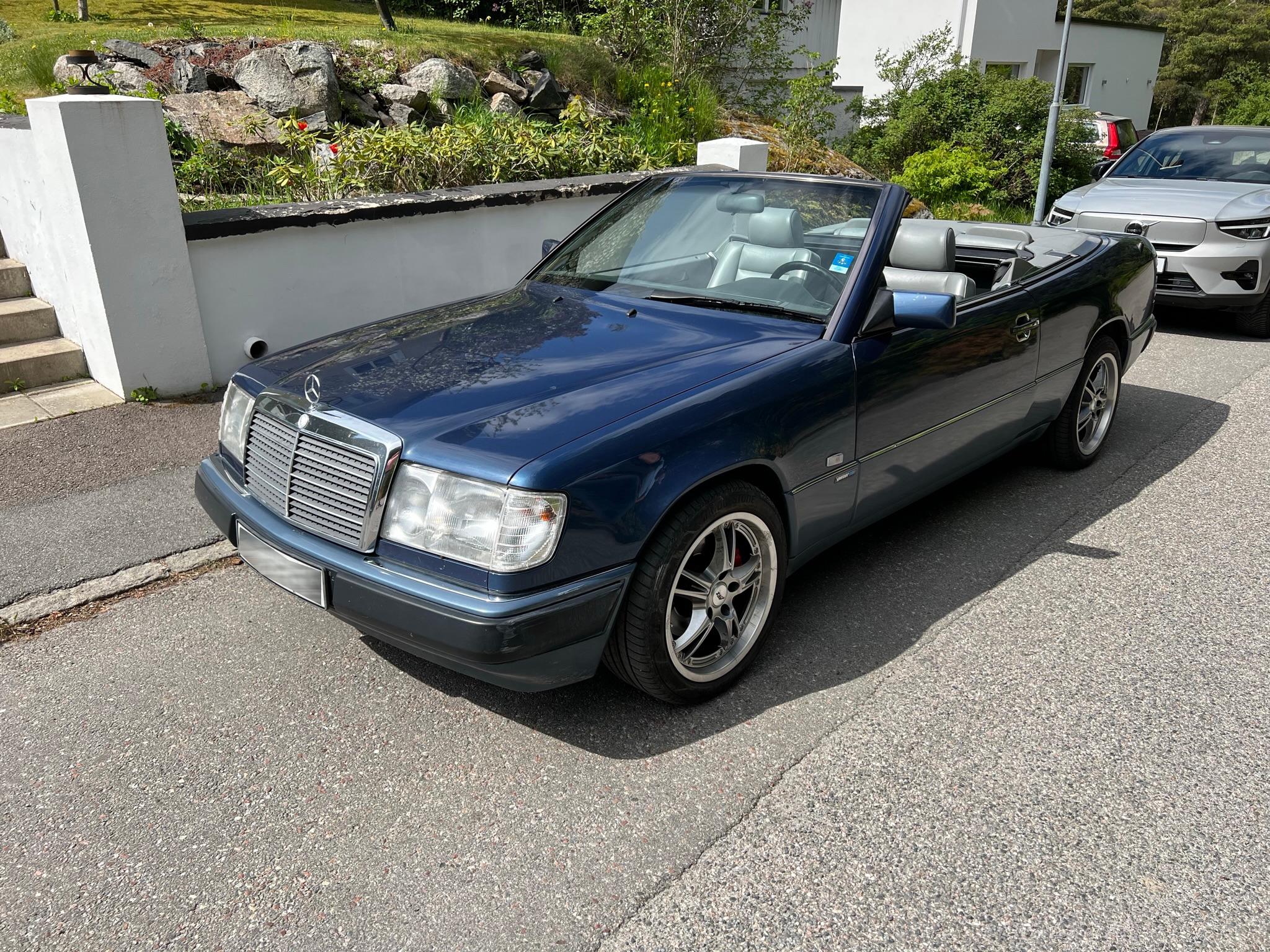 Mercedes-Benz 300 1993, kuva 4/9