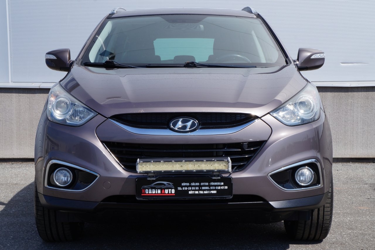 Hyundai ix35 2.0 CRDi 4WD Automat 2013, bild 2/10
