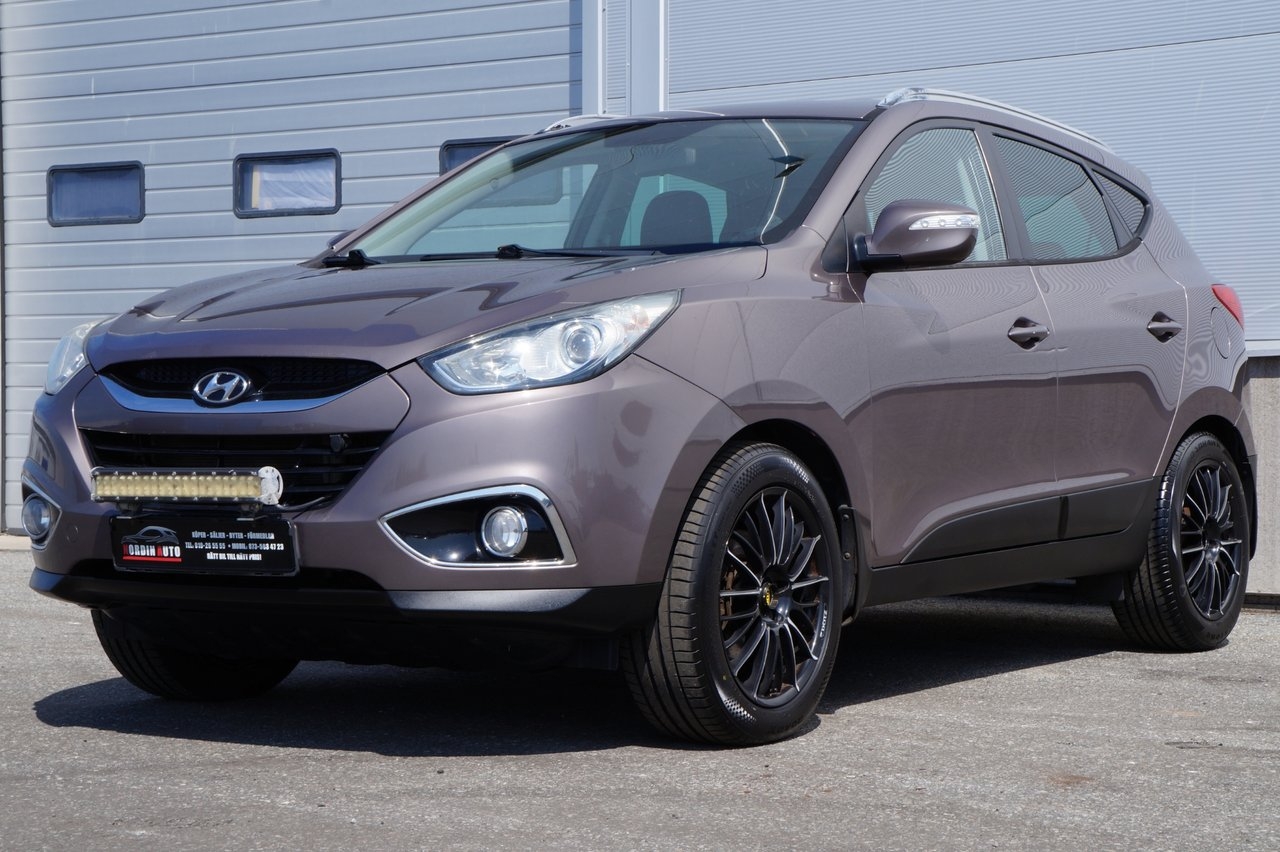 Hyundai ix35 2.0 CRDi 4WD Automat 2013, bild 3/10