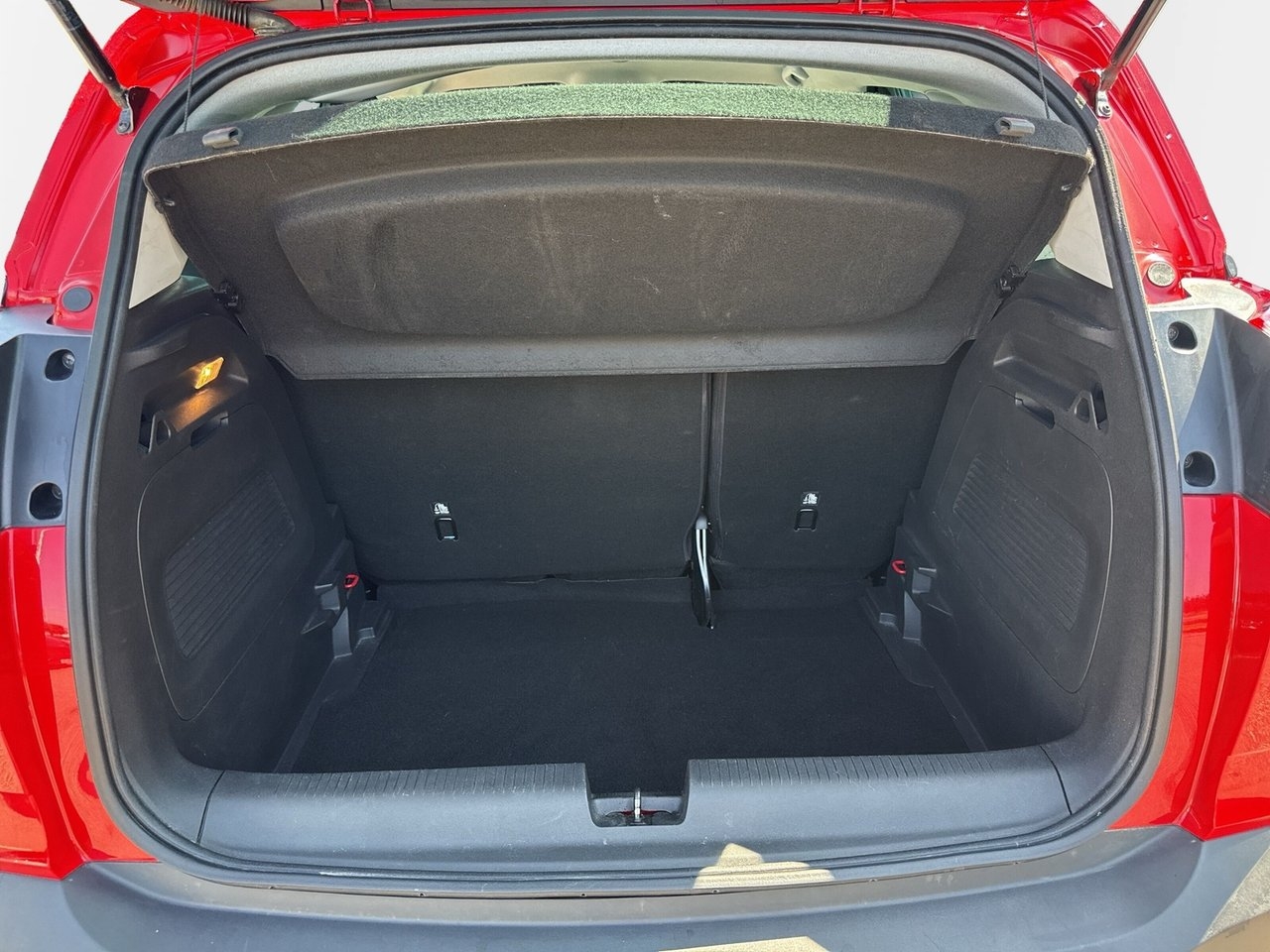 Opel Crossland X 2019, bild 7/10