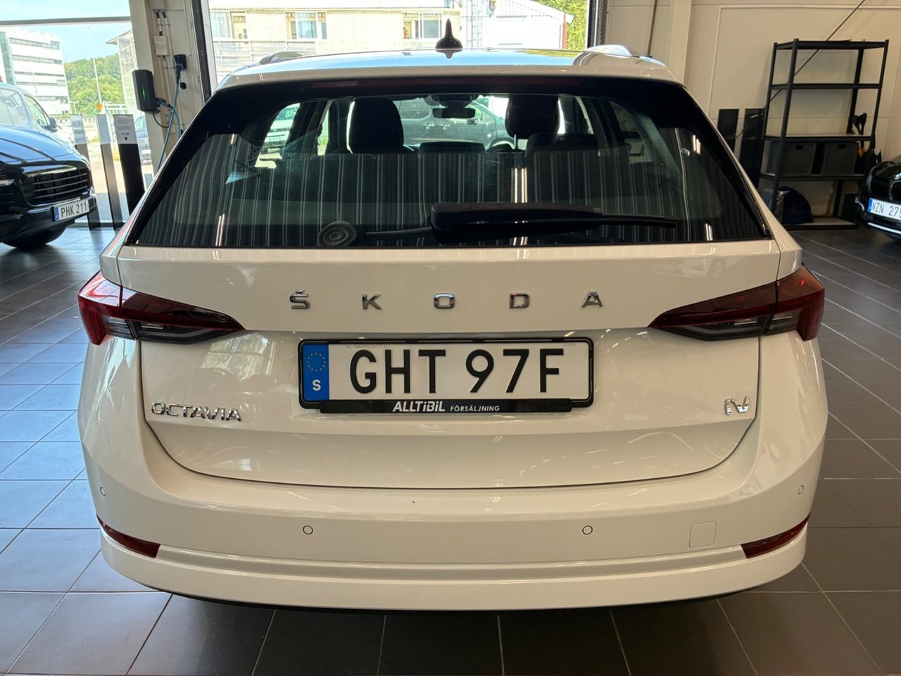 Skoda Octavia Kombi iV Style Cockpit 2021, bild 5/10