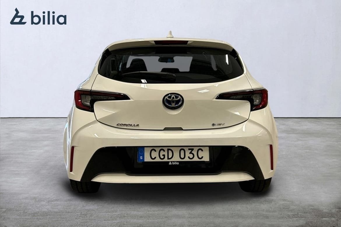 Toyota Corolla Hybrid e-CVT, 140hk 2024, bild 6/10