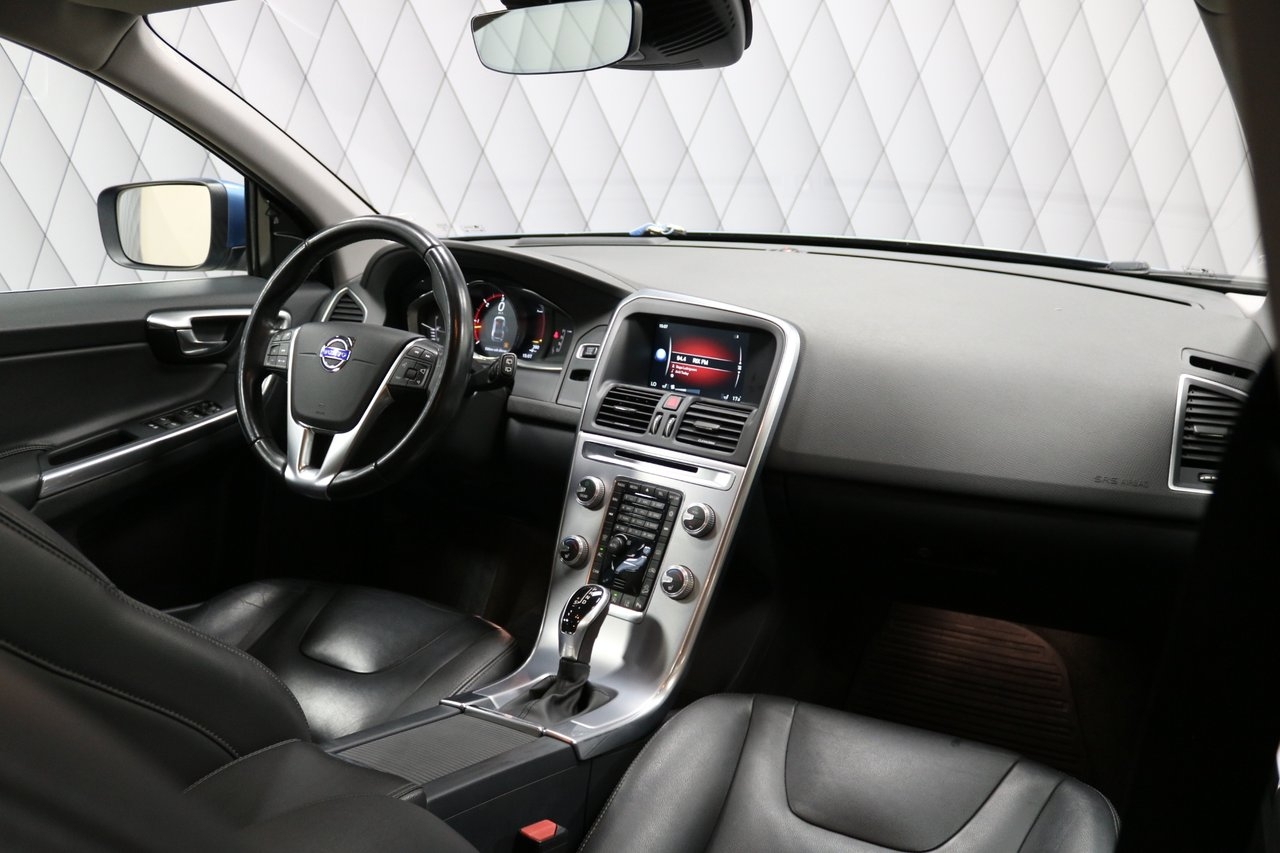 Volvo XC60 D4 AWD Summum Taklucka 2017, bild 7/10