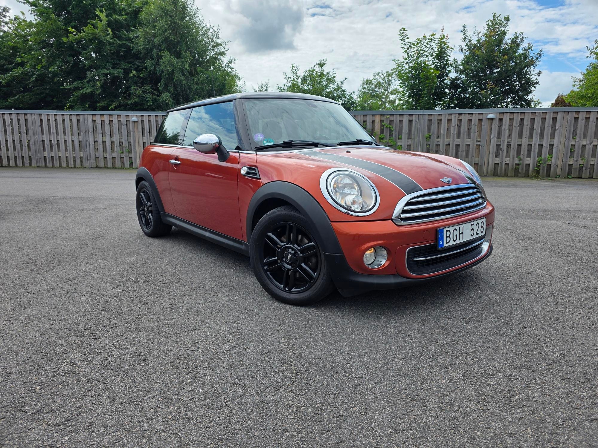 MINI Cooper Manuell 2013, kuva 2/10