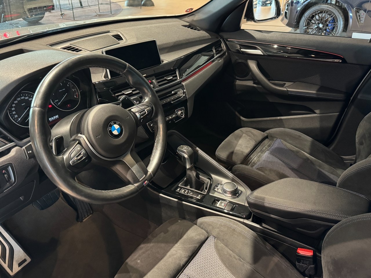BMW X1 xDrive20d M Sport 2017, kuva 7/10