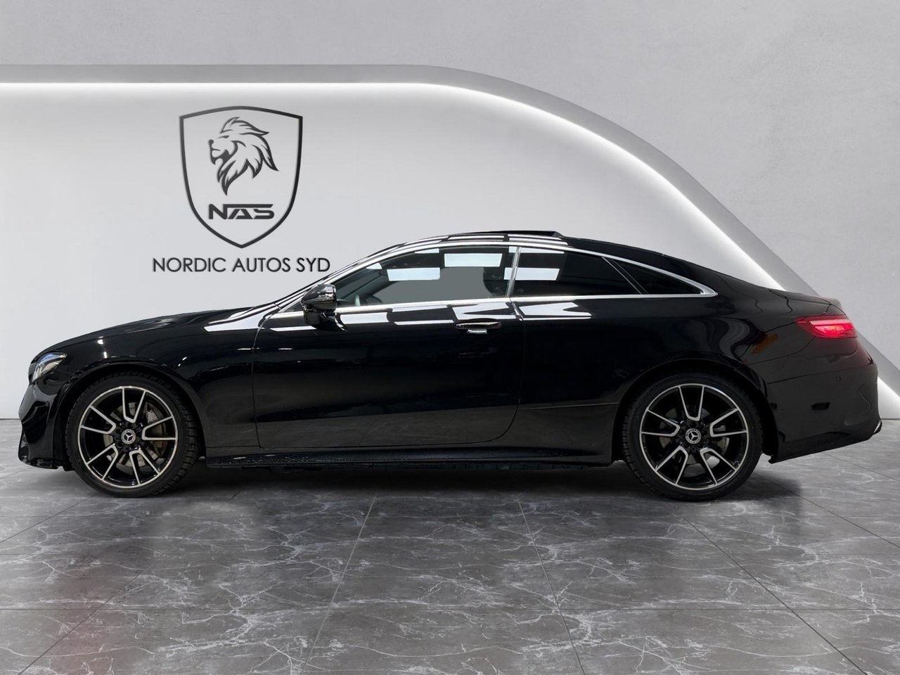 Mercedes-Benz E 2019, bild 3/25