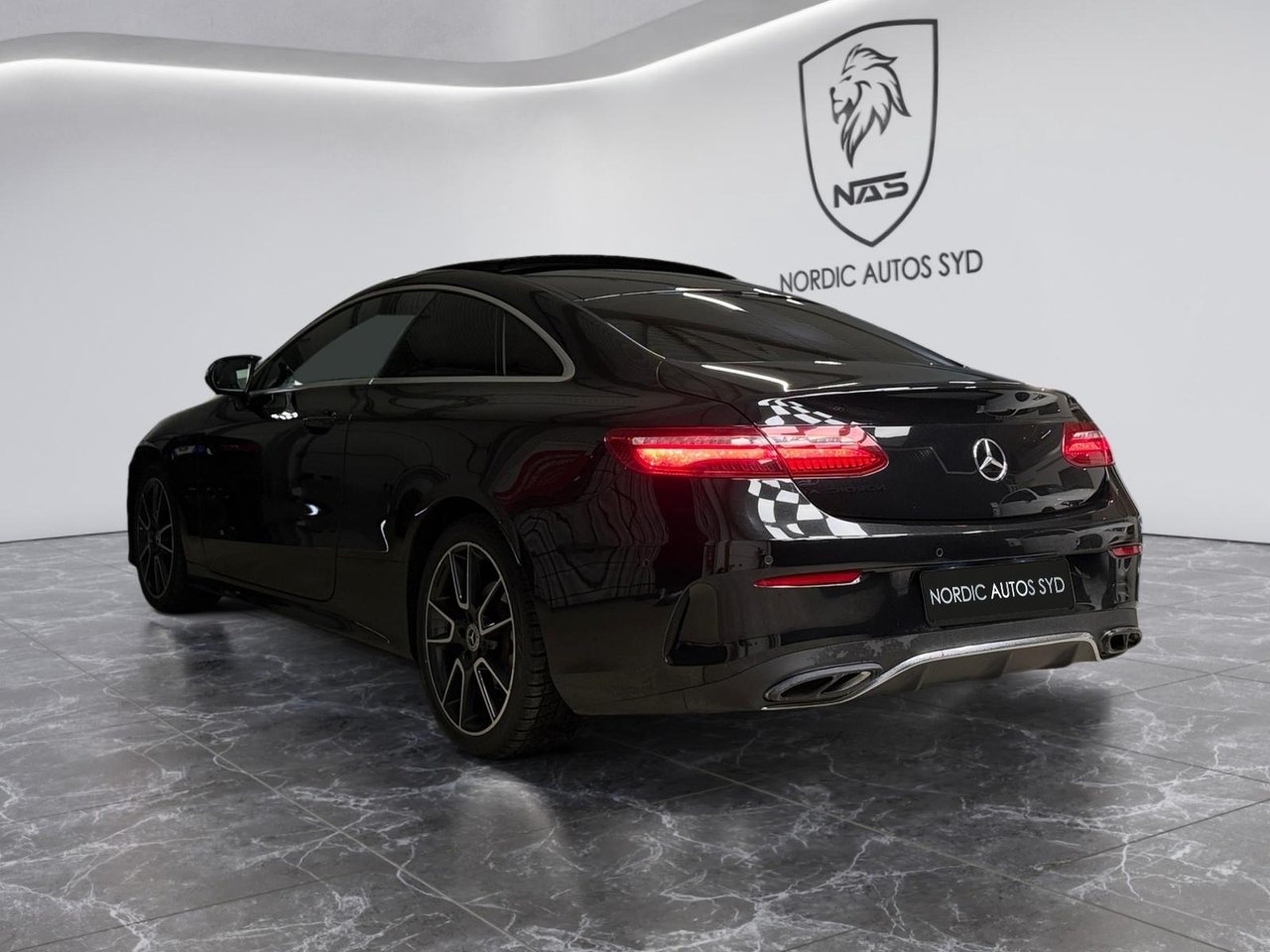 Mercedes-Benz E 2019, bild 4/25