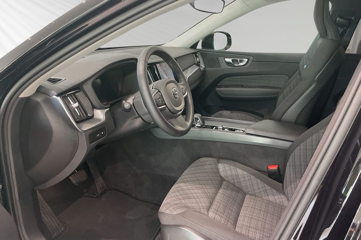 Volvo XC60 T6 Core Special Edition 2025, kuva 7/10