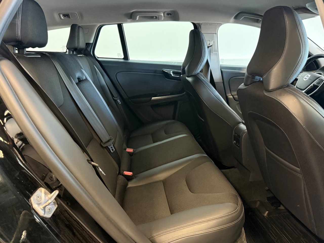 Volvo V60 2015, bild 6/7
