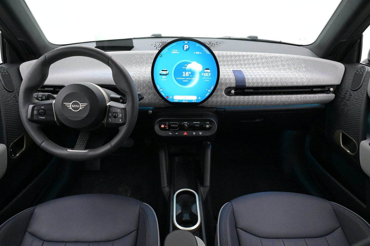 MINI Cooper SE SE Favoured Pano 2024, bild 6/27