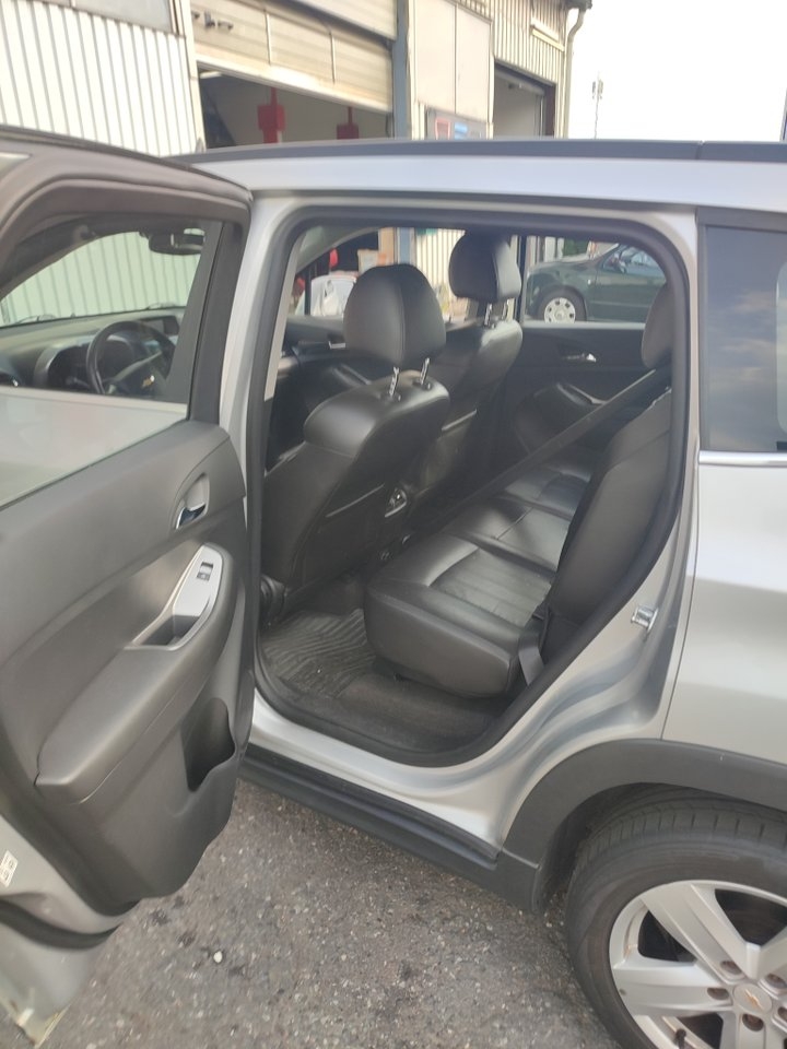 Chevrolet Orlando 2013, kuva 6/10
