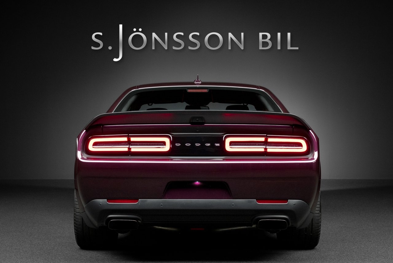 Dodge Challenger 2020, photo 6/28