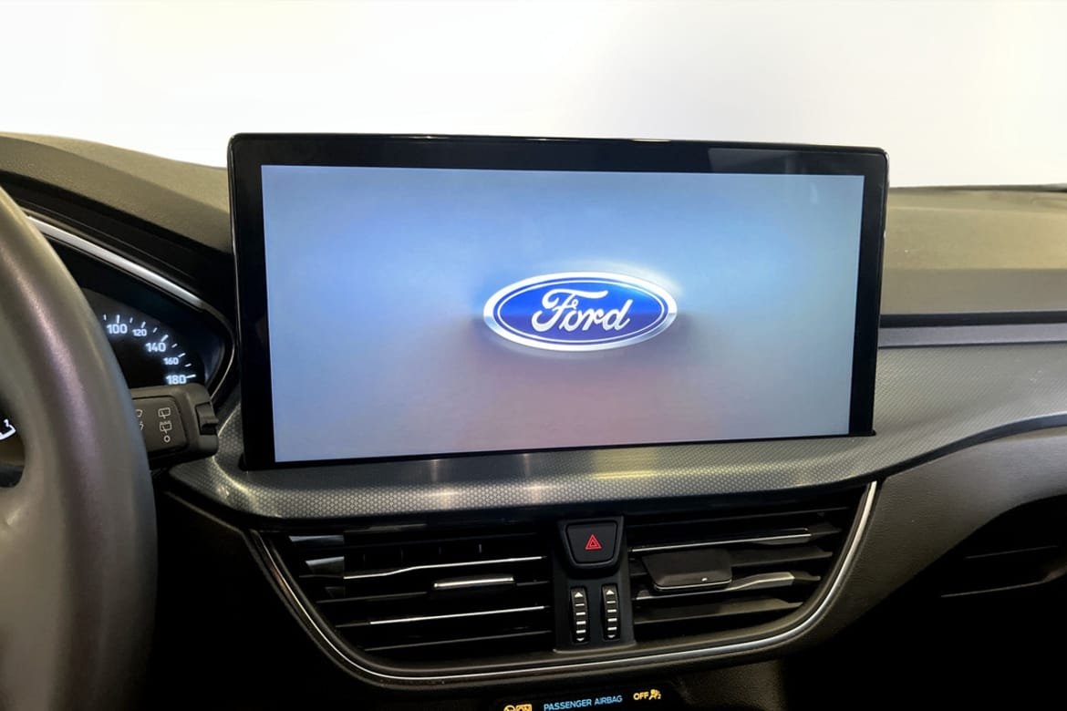 Ford Focus 2023, photo 6/9