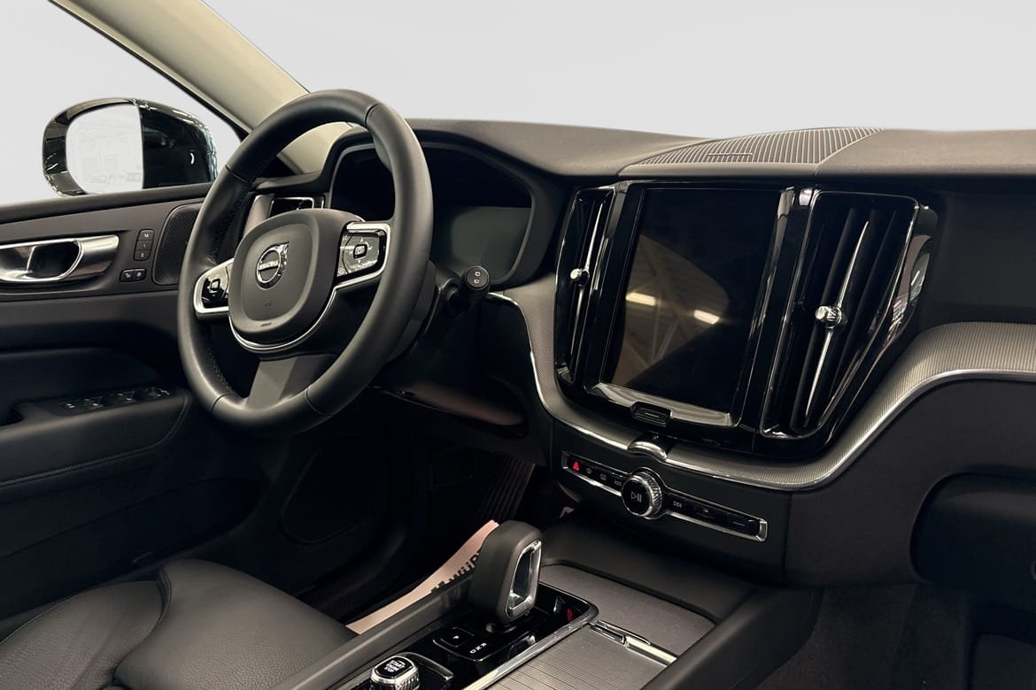 Volvo XC60 T6 Plus Dark Nordic Edition 2025, kuva 6/6