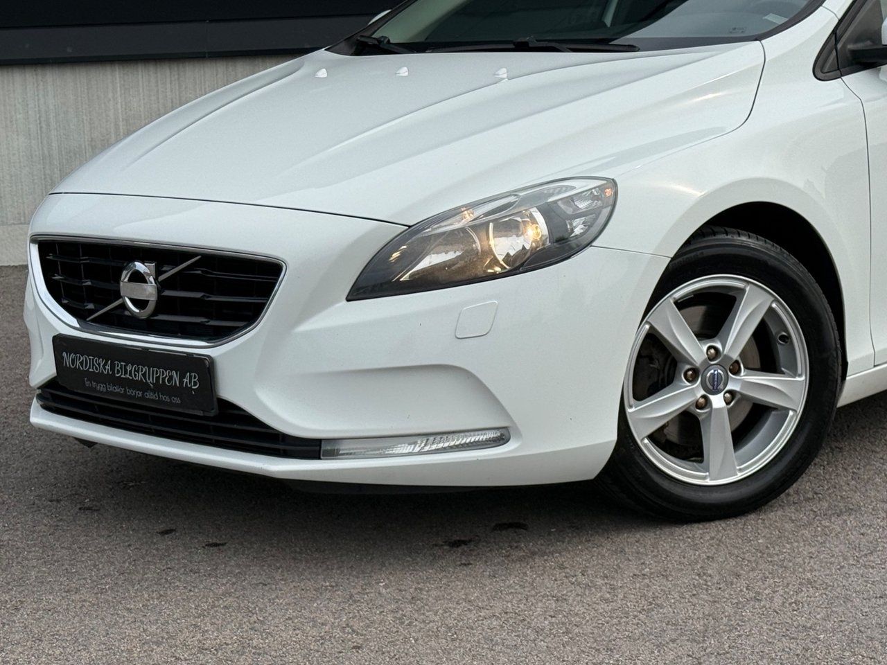 Volvo V40 T3 Kinetic Euro 5 2013, photo 3/10