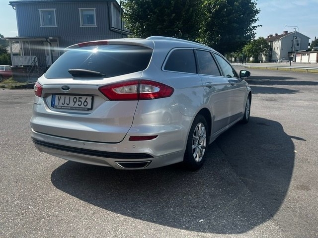 Ford Mondeo 2017, photo 2/10