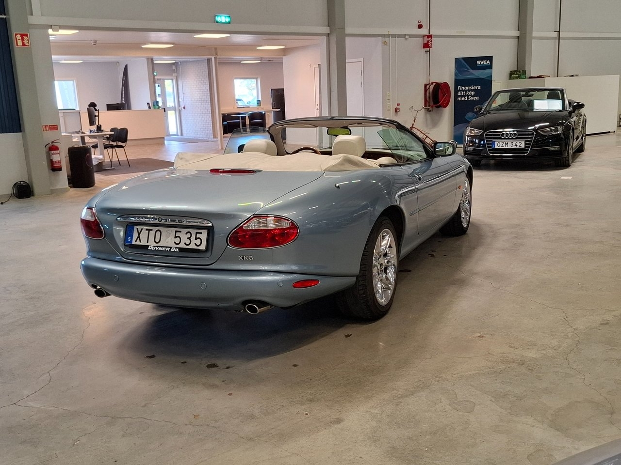 Jaguar XK 8 Convertible 4.0 V8 2002, kuva 7/32