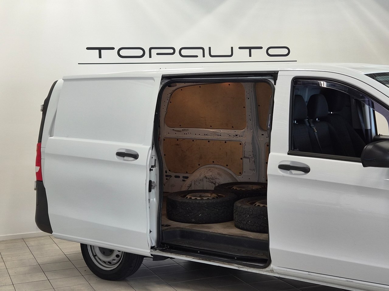 Mercedes-Benz Vito 109 CDI 2.8t Lång 2016, bild 2/13