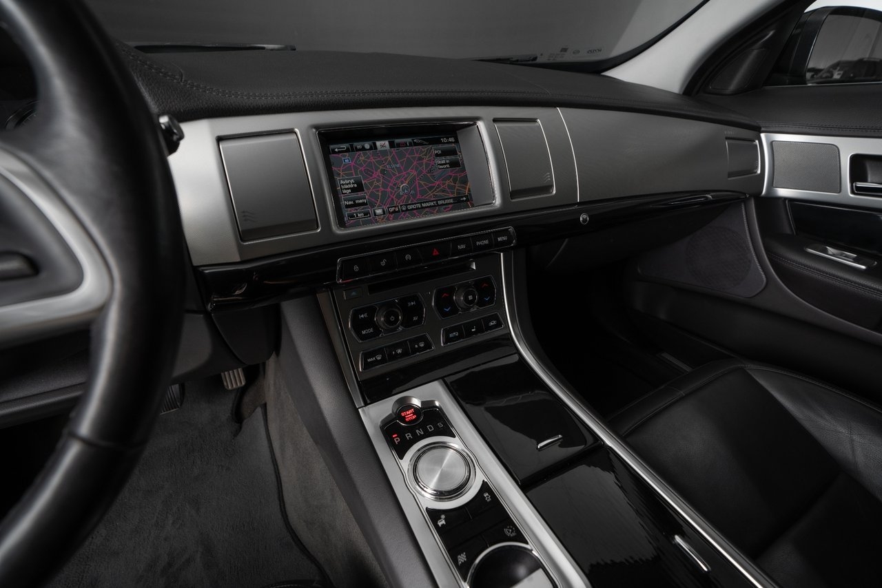 Jaguar XF 3.0 V6 Aut 340hk Dragkrok 2013, bild 6/10