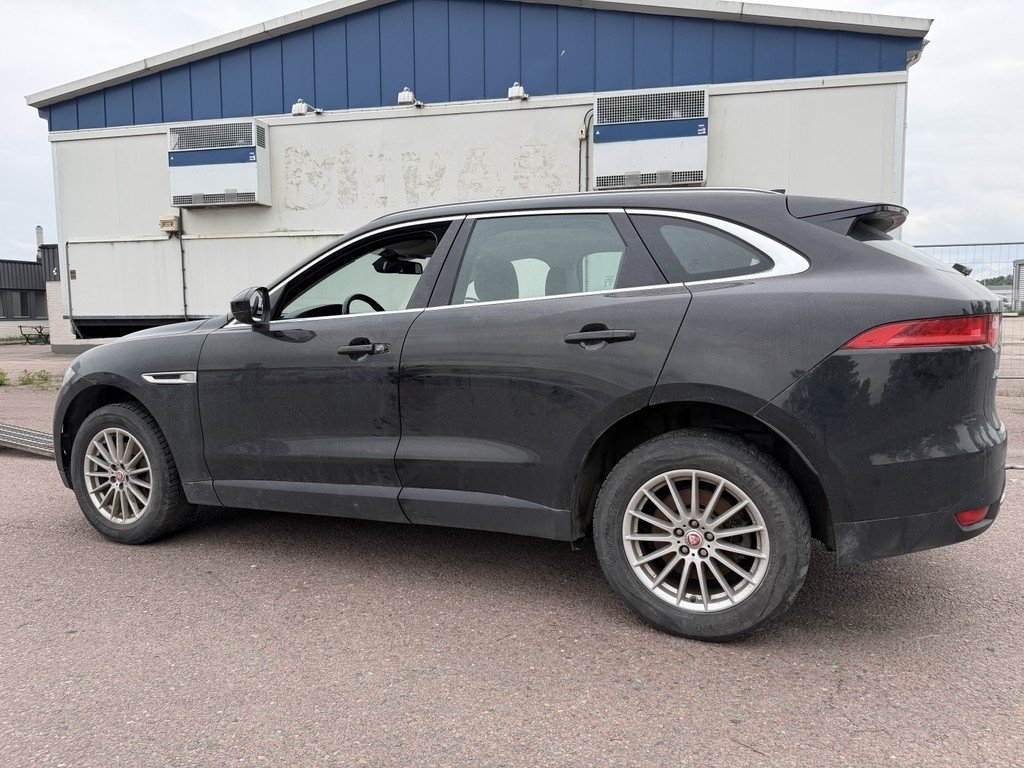 Jaguar F-Pace 2018, bild 2/10