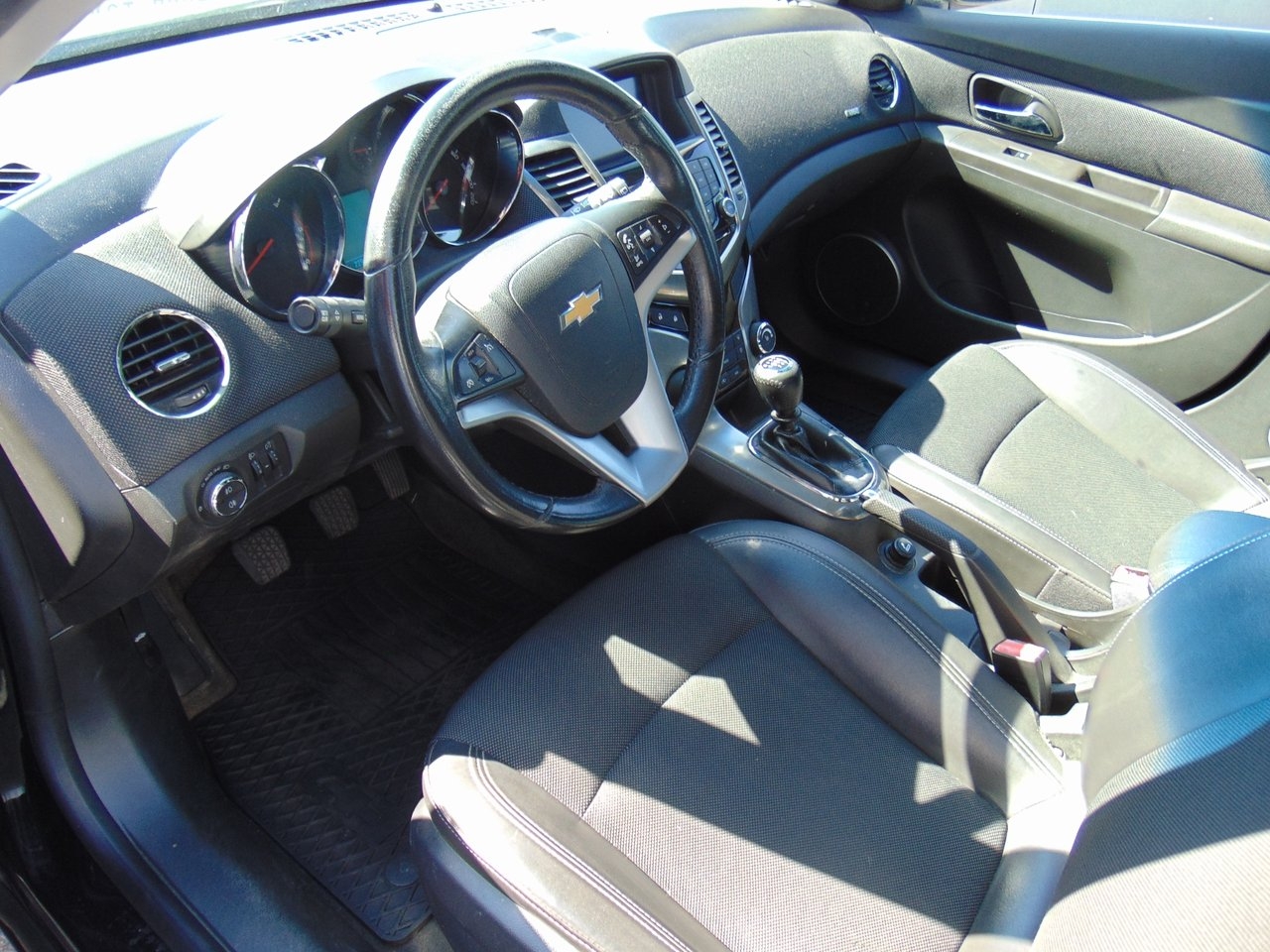 Chevrolet Cruze Kombi 1.7 TD VCDi Euro 5 2013, bild 7/10