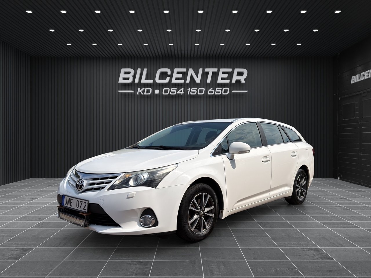 Toyota Avensis 2.0 D-4D Business 2013, bild 3/10