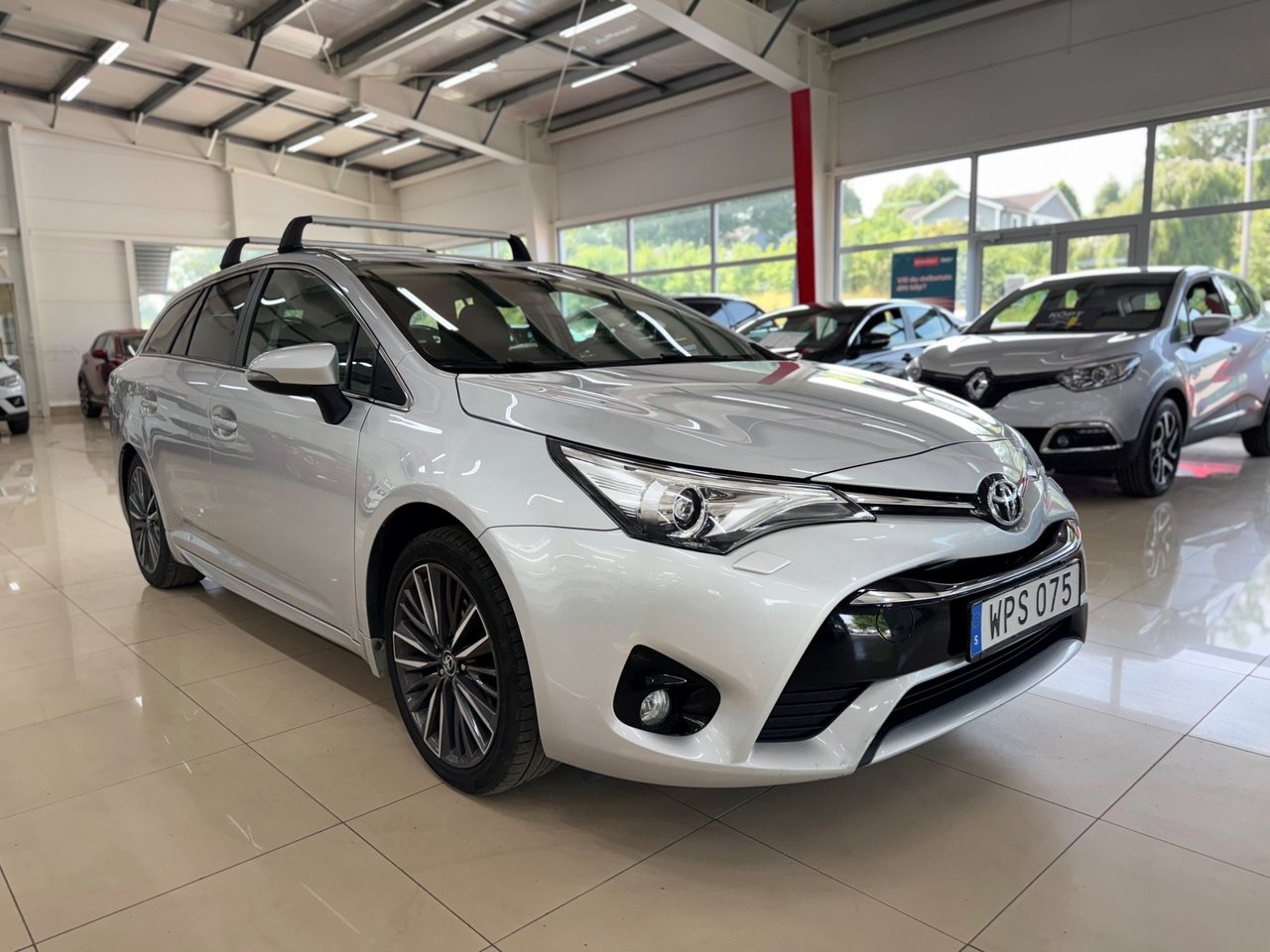 Toyota Avensis 2017, bild 3/10