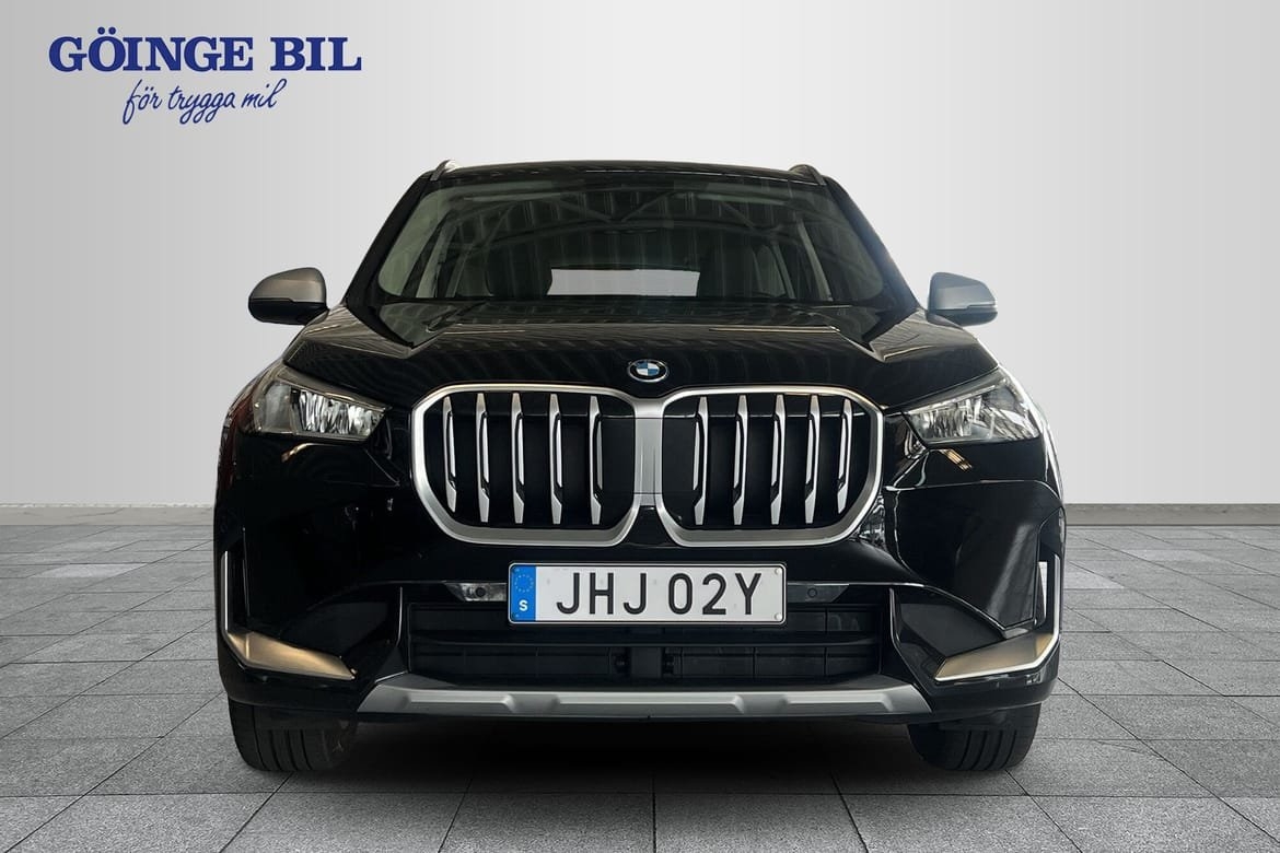 BMW X1 xDrive25e PHEV xLine Skinn/Drag 2024, bild 3/14