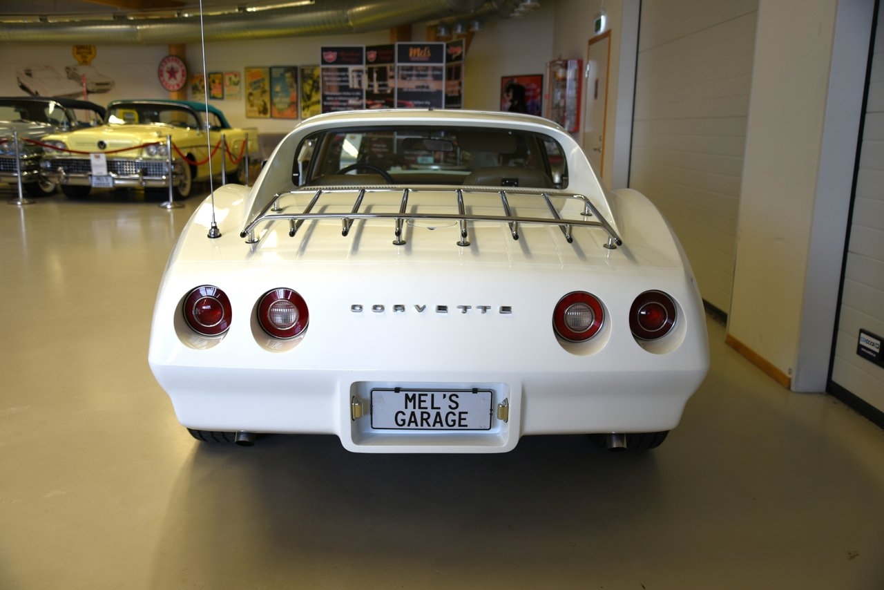 Chevrolet Corvette 1974, kuva 7/38