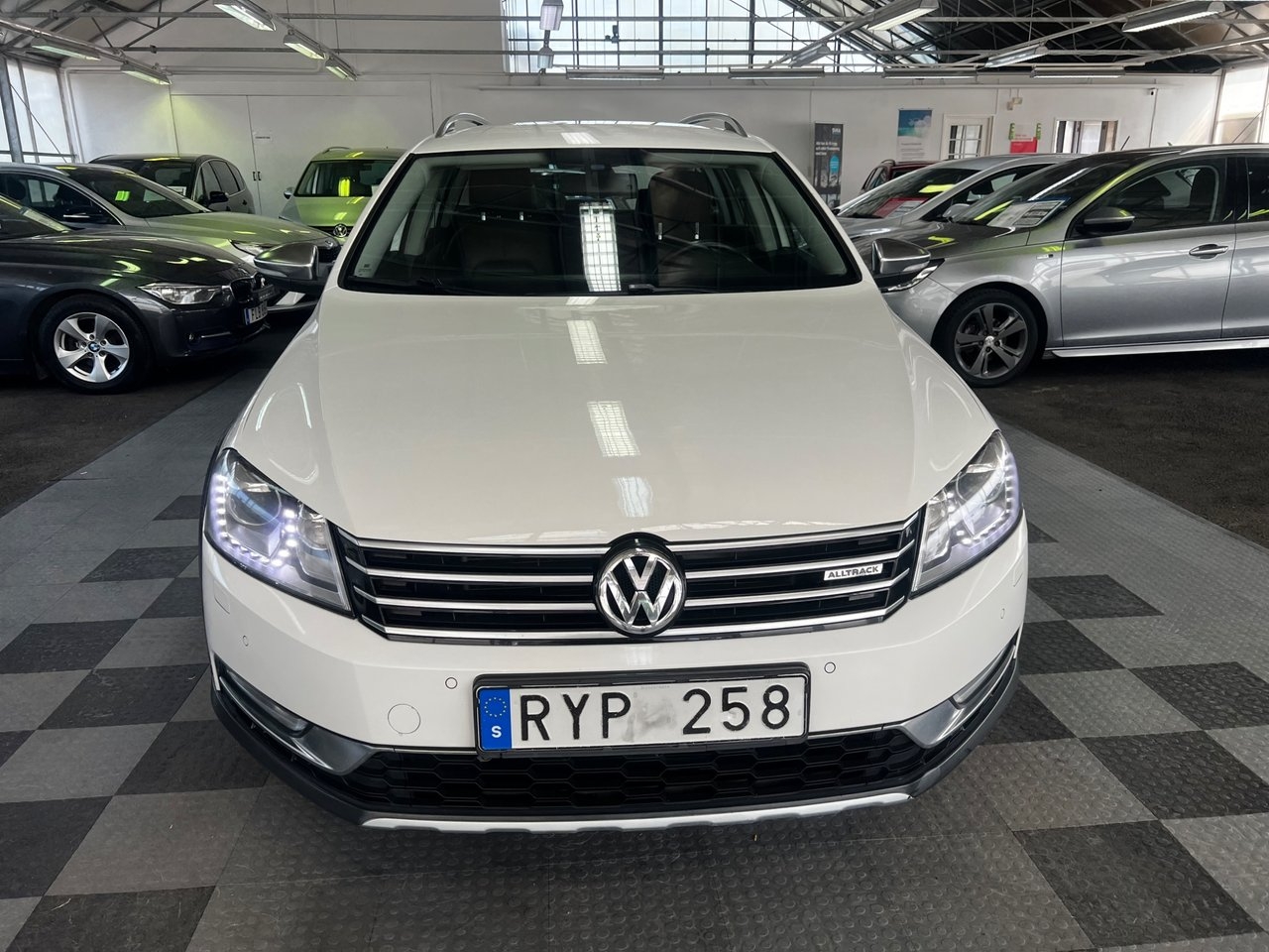 Volkswagen Passat 2014, bild 6/10