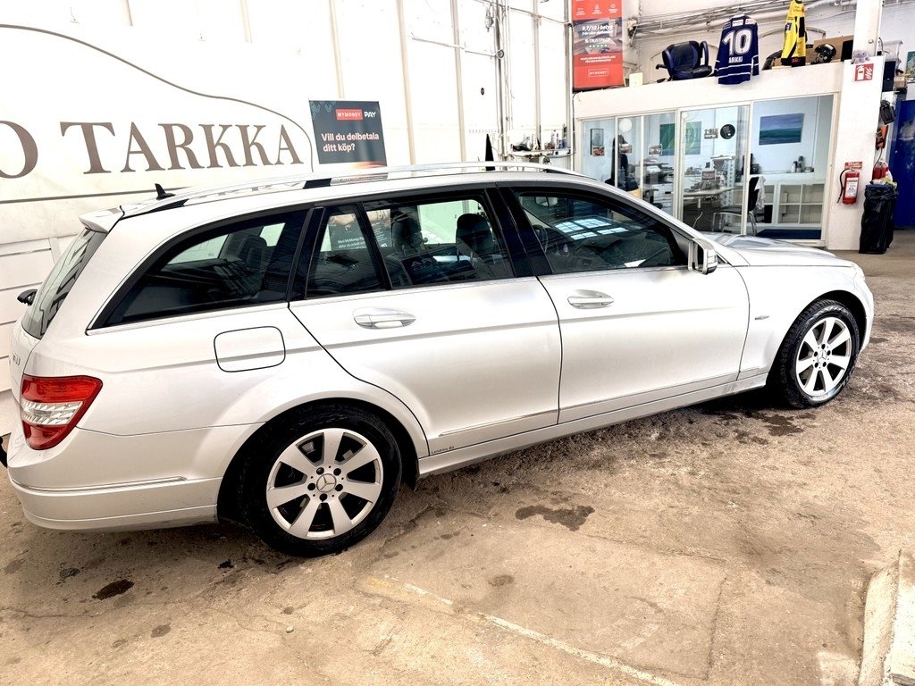 Mercedes-Benz C 2010, kuva 4/10