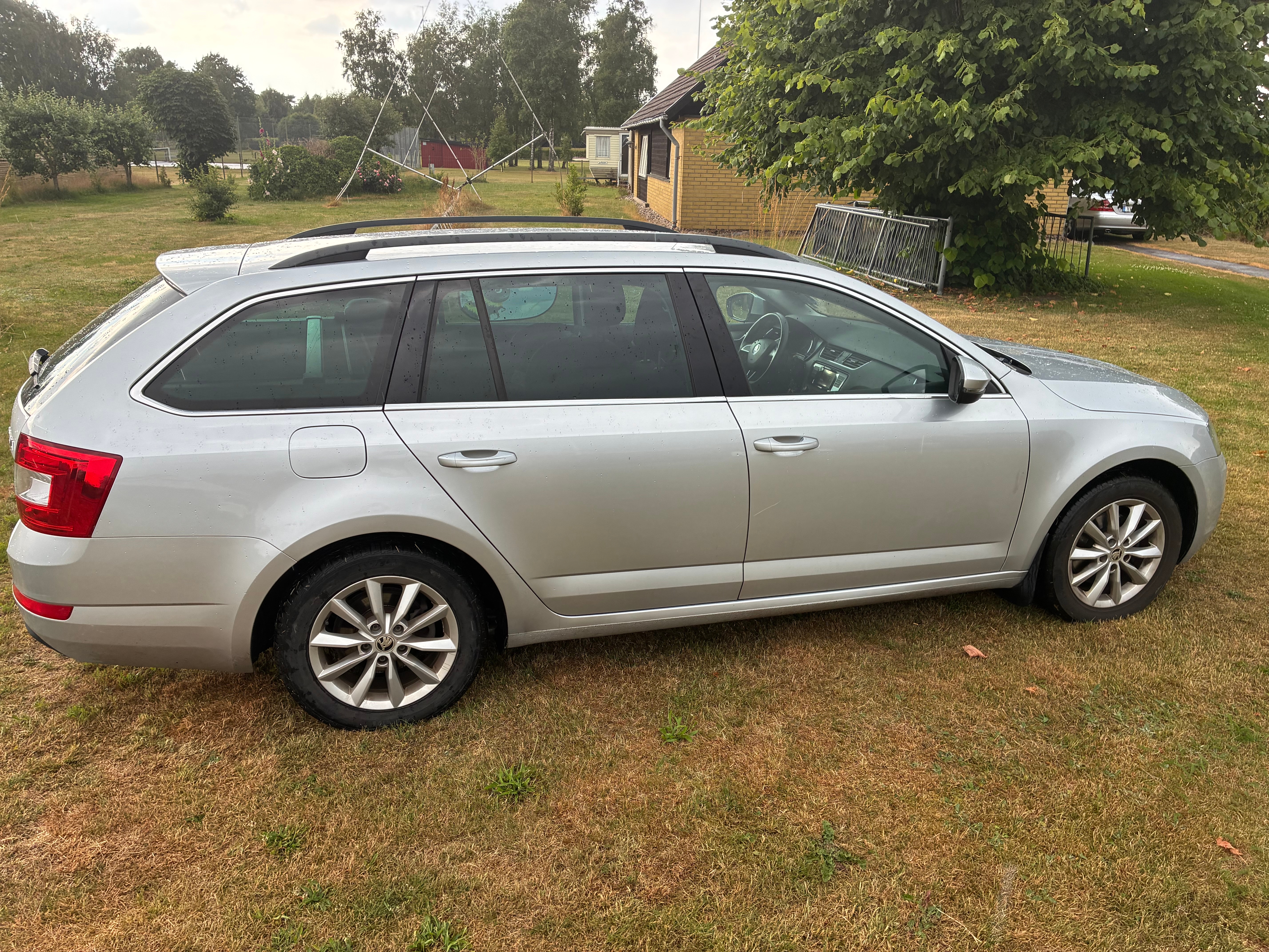 Skoda Octavia 2015, bild 3/8