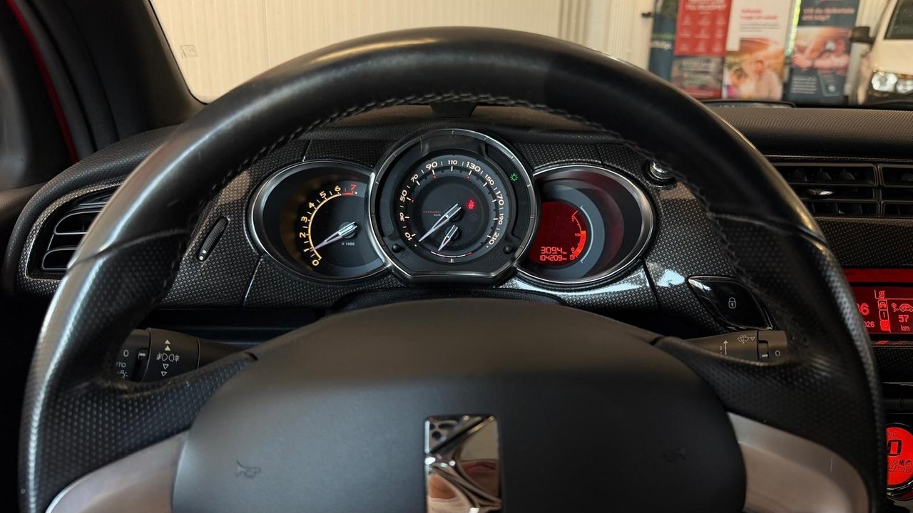 Citroen DS3 1.6 THP 2011, bild 7/9