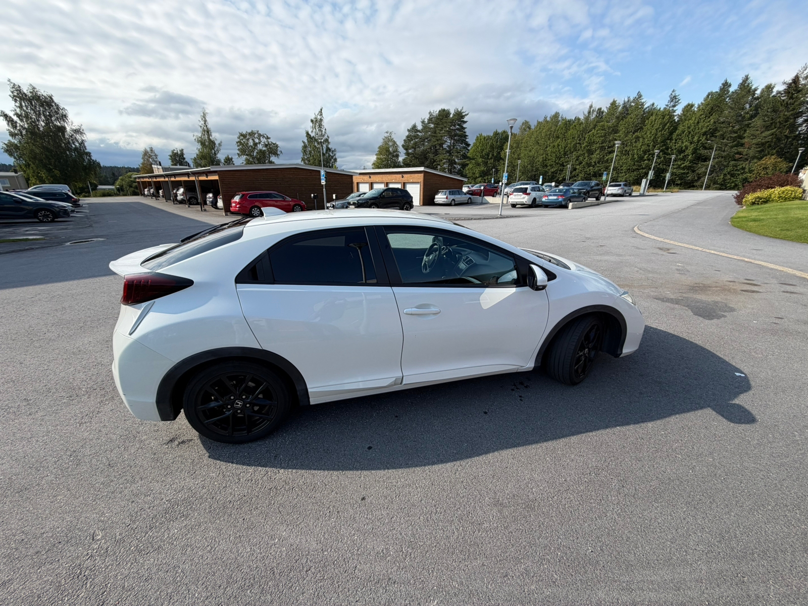 Honda Civic 1.6 i-DTEC Manuell 2015, bild 2/8