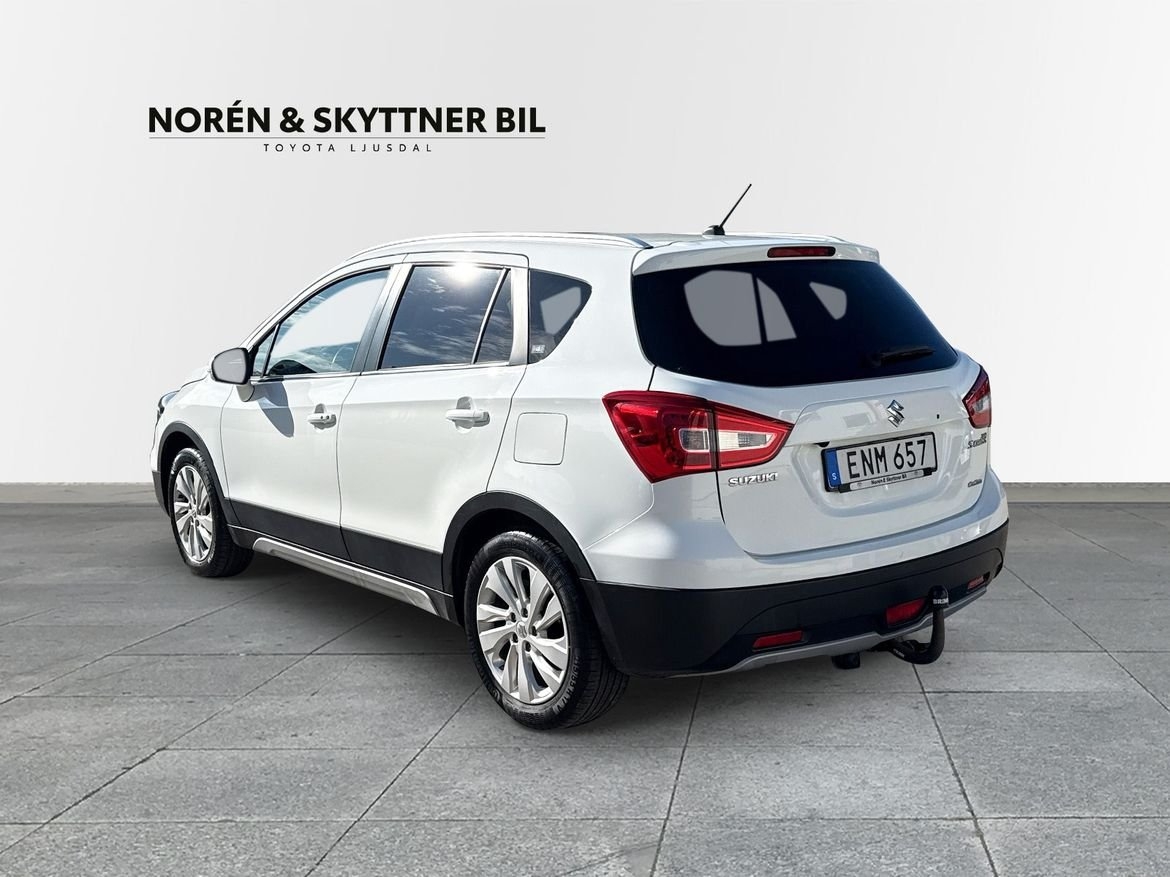 Suzuki SX4 1.4 AllGrip Manuell /Vhjul 2019, bild 2/10