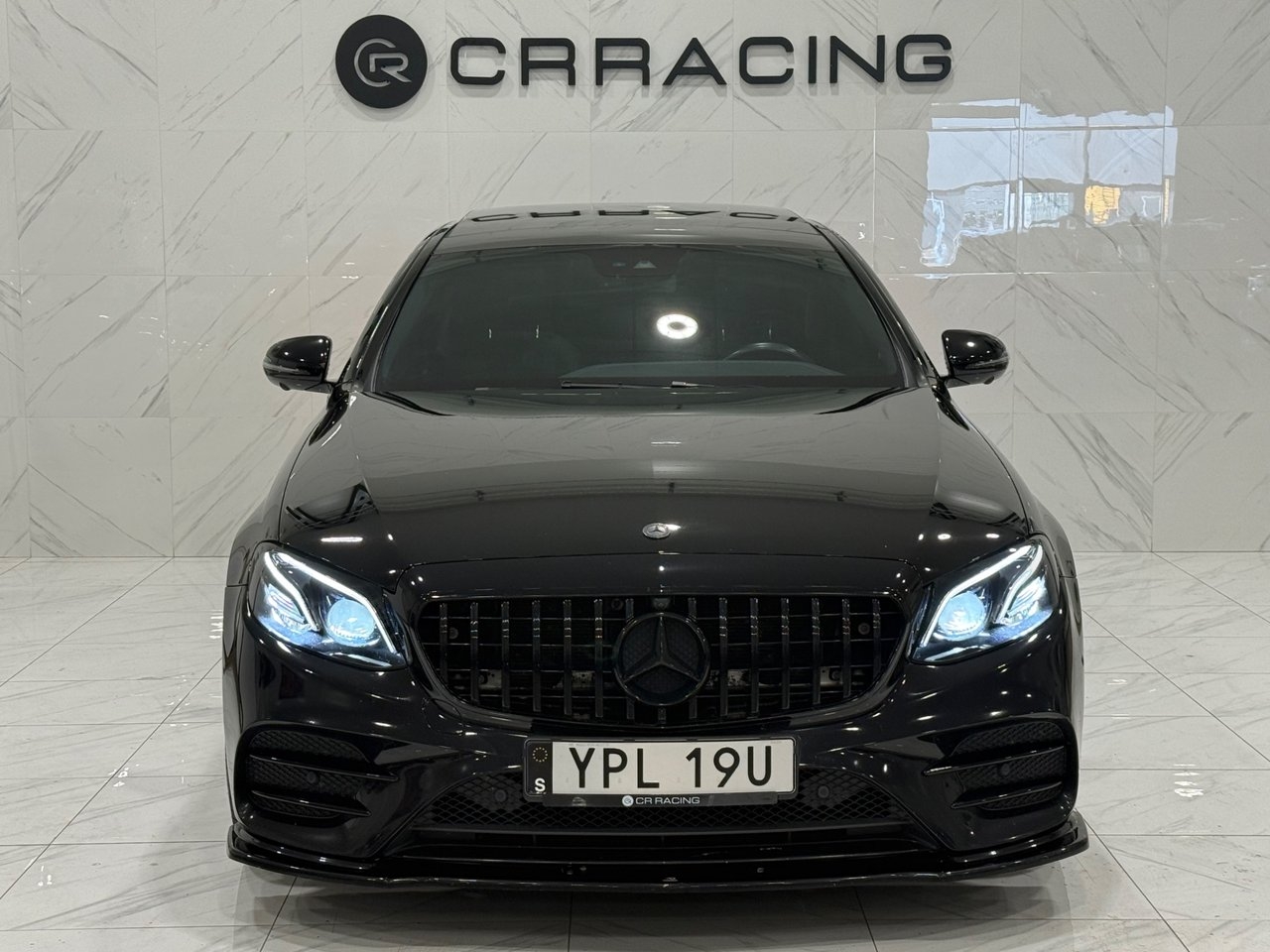 Mercedes-Benz E 220 d 9G-Tronic AMG Line 2019, kuva 2/10