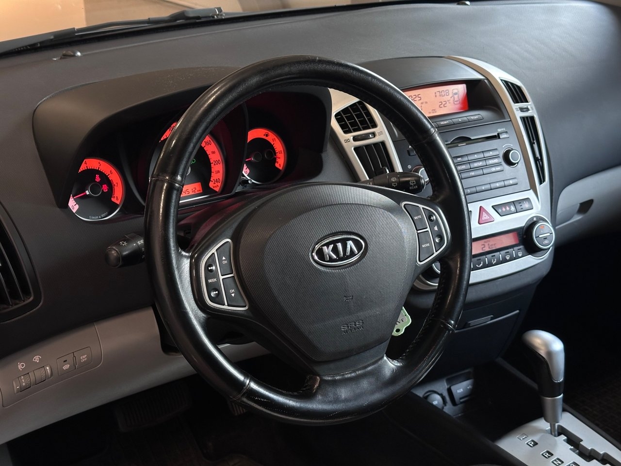 Kia Ceed cee'd_sw 1.6 CVVT EX Euro 4 2009, bild 6/10