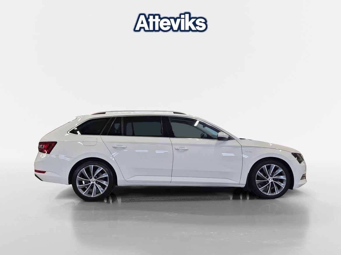Skoda Superb 2018, bild 2/15