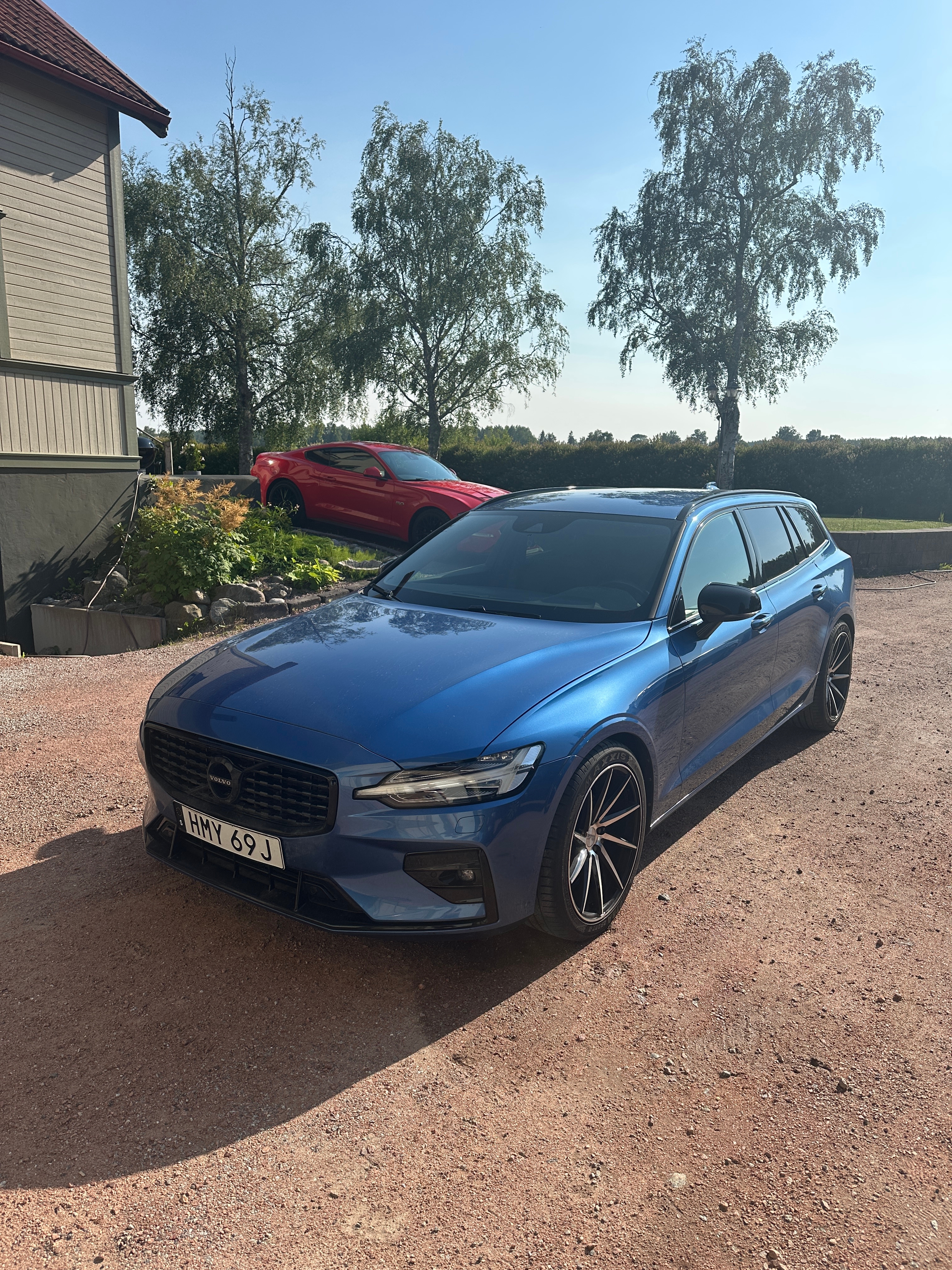 Volvo V60 D4 AWD R-Design 2021, bild 2/17