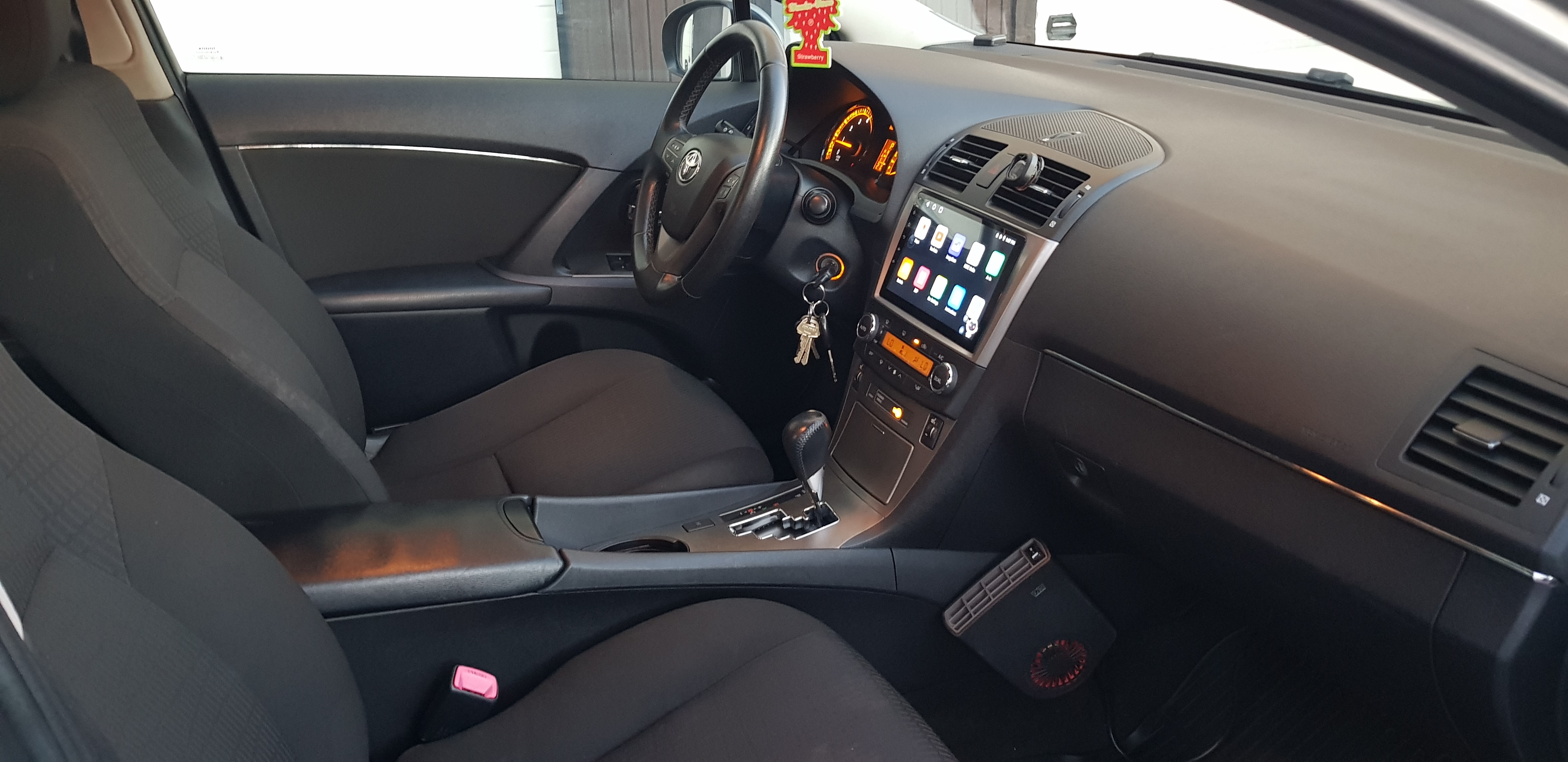 Toyota Avensis 2009, bild 7/10