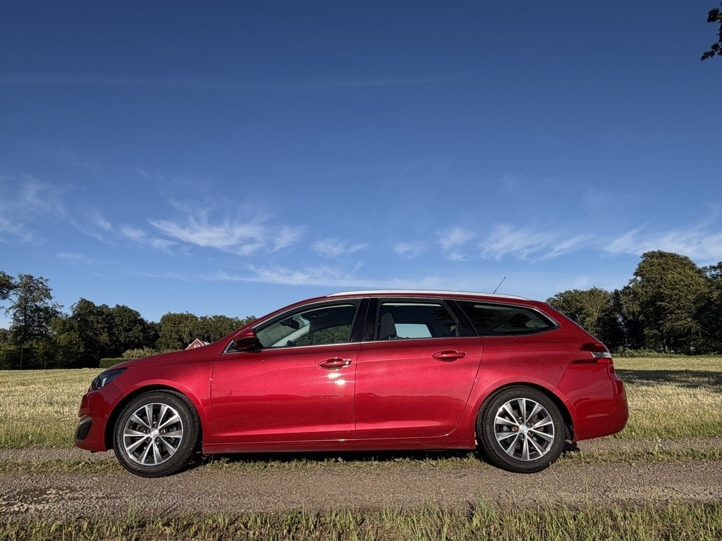 Peugeot 308 2015, photo 4/11